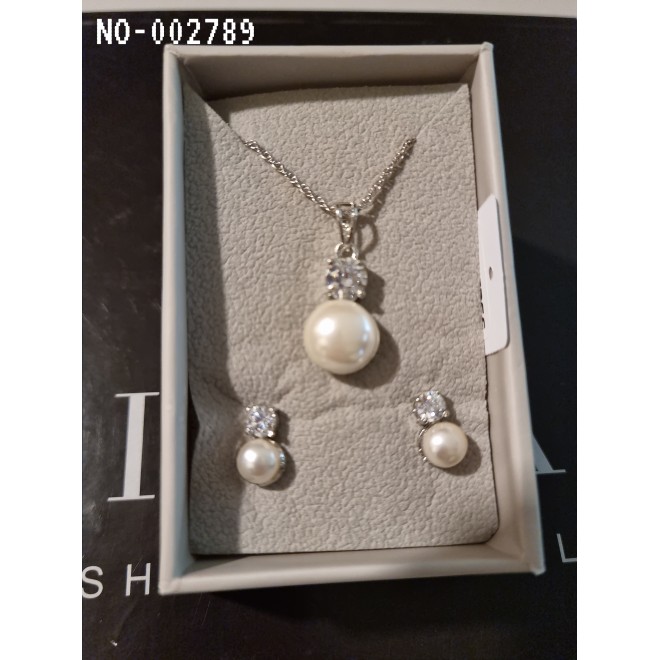 Pearl & Zirconia Pendant Set with Chain